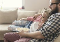 Glückliche Paare schauen häufiger gemeinsam fern als unglückliche